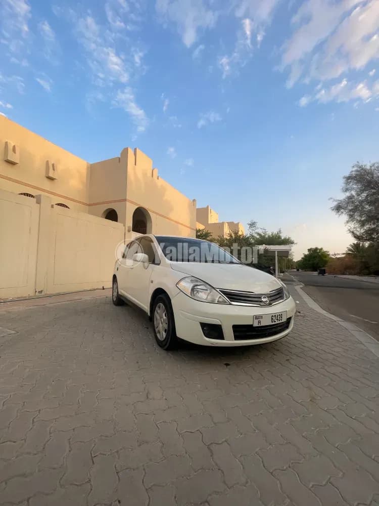 لكزس إي أس 350 4 door 3.5L 2013 مستعملة