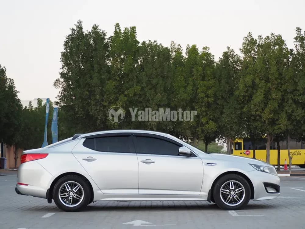 Used Kia K5 2.0L STD 2012