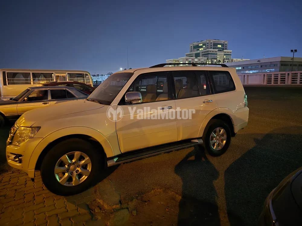 Used Mitsubishi Pajero 3.5L 5 Door Full 2020