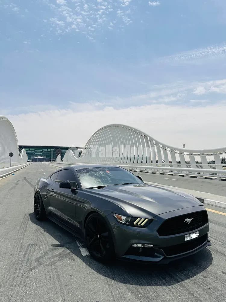 فورد موستانج 2.3L إيكوبوست كوبيه 2016 مستعملة