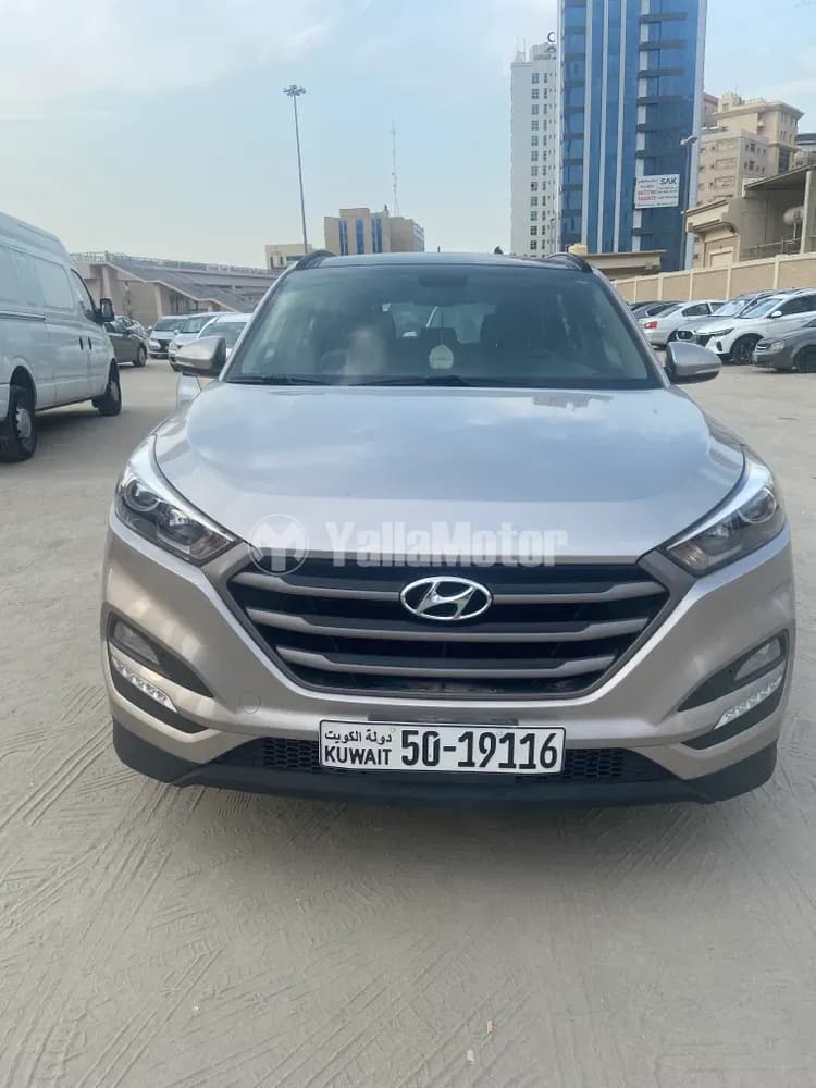 Used Hyundai Tucson 2.0L Full Option (AWD) 2018 Used Hyundai Tucson 2.0L Full Option (AWD) 2018 used_cars.forSale