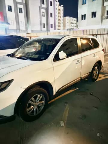 Used Mitsubishi Outlander 2.4L GLX 2018 Used Mitsubishi Outlander 2.4L GLX 2018 used_cars.forSale