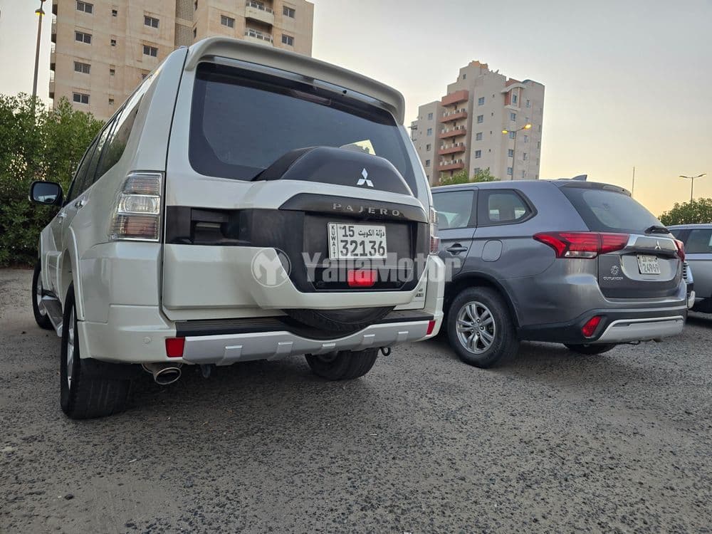Used Mitsubishi Pajero GLS V6 2017