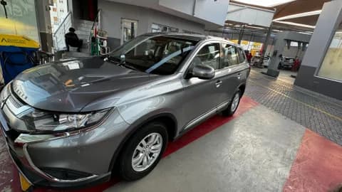 Used Mitsubishi Outlander 2.5L GLX Mid Line 2020 Used Mitsubishi Outlander 2.5L GLX Mid Line 2020 used_cars.forSale