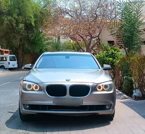 مستعملة بي إم دبليو 745Li 2010 مستعملة بي إم دبليو 745Li 2010 used_cars.forSale