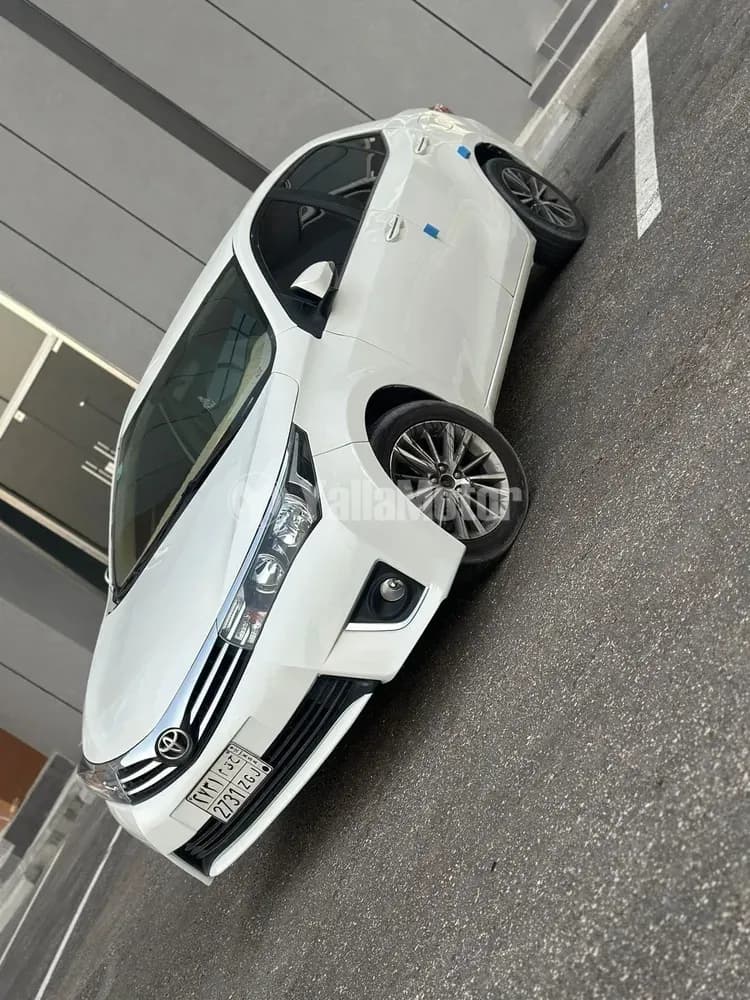 Used Toyota Corolla 2016