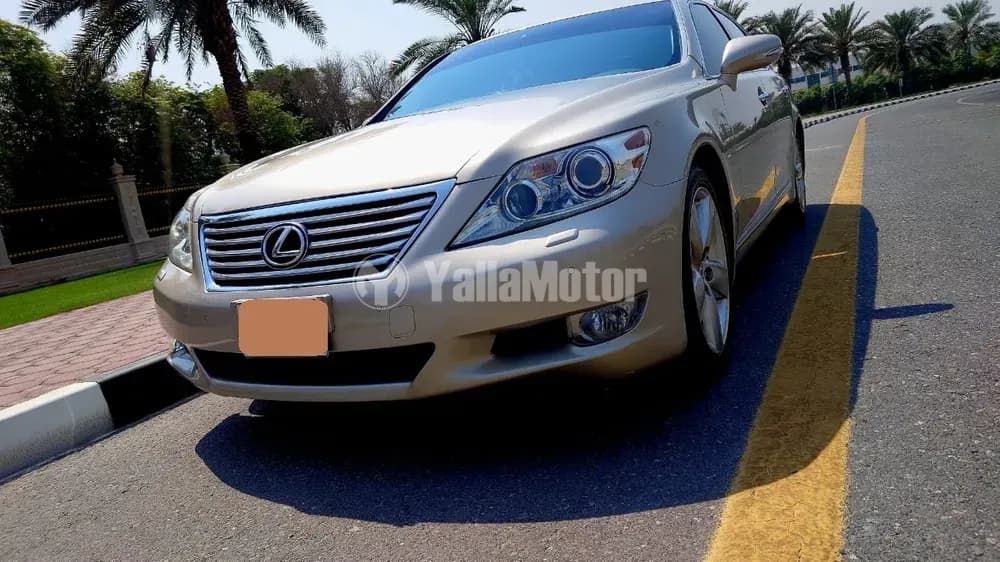 لكزس أل أس 460 ل 4 door 4.6L LWB 2012 مستعملة