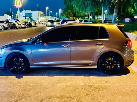 Used Volkswagen Golf R 2.0L TSI 4Motion 2016 Used Volkswagen Golf R 2.0L TSI 4Motion 2016 used_cars.forSale