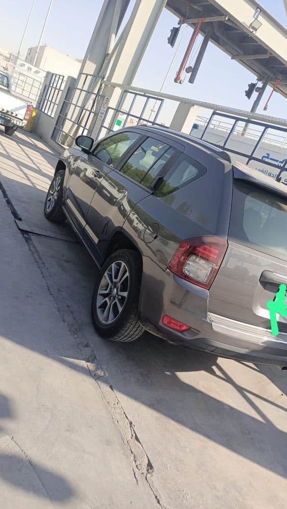 Used Jeep Compass 2.4L Limited 4x4 2012