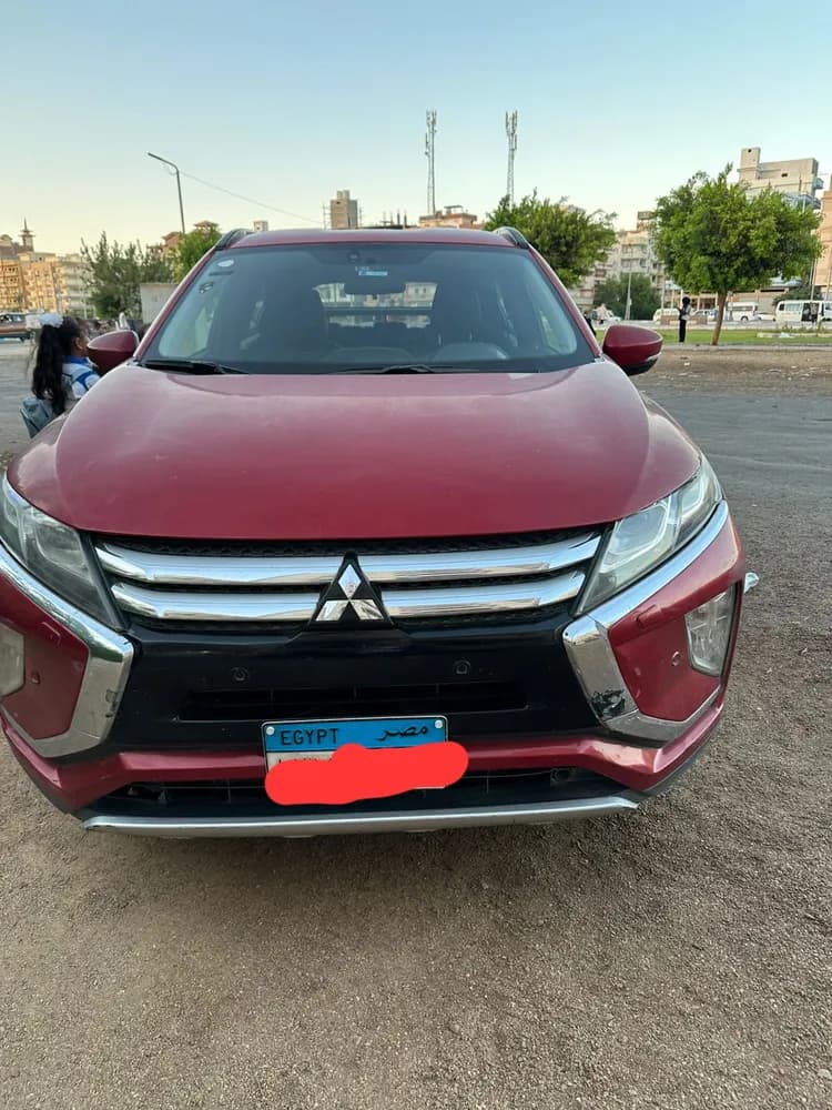 ميتسوبيشي اكلبس كروس 1.5T Infinity S-AWD 2019 مستعملة