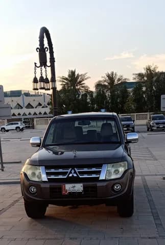Used Mitsubishi Pajero 3.5L GLS 5 Door 2013 Used Mitsubishi Pajero 3.5L GLS 5 Door 2013 used_cars.forSale