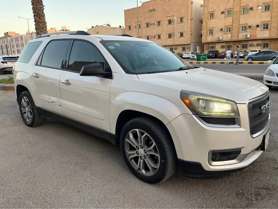 Used GMC Acadia 2014
