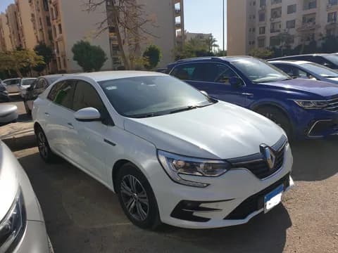 Used Renault Megane 1.3T Dynamic A/T 2022 Used Renault Megane 1.3T Dynamic A/T 2022 used_cars.forSale