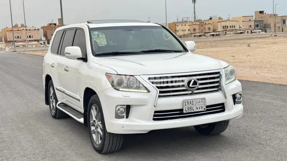 Used Lexus LX 570 2013