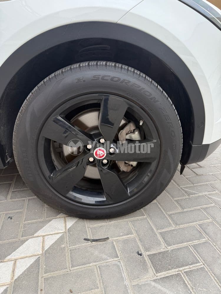 Used Jaguar E-Pace 2.0T SE 250 PS 2018