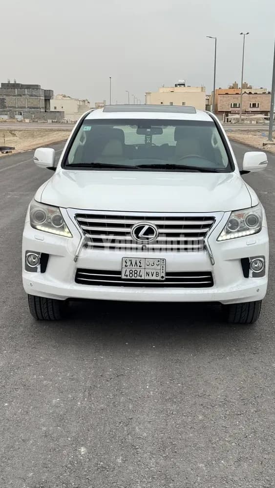 Used Lexus LX 570 2013