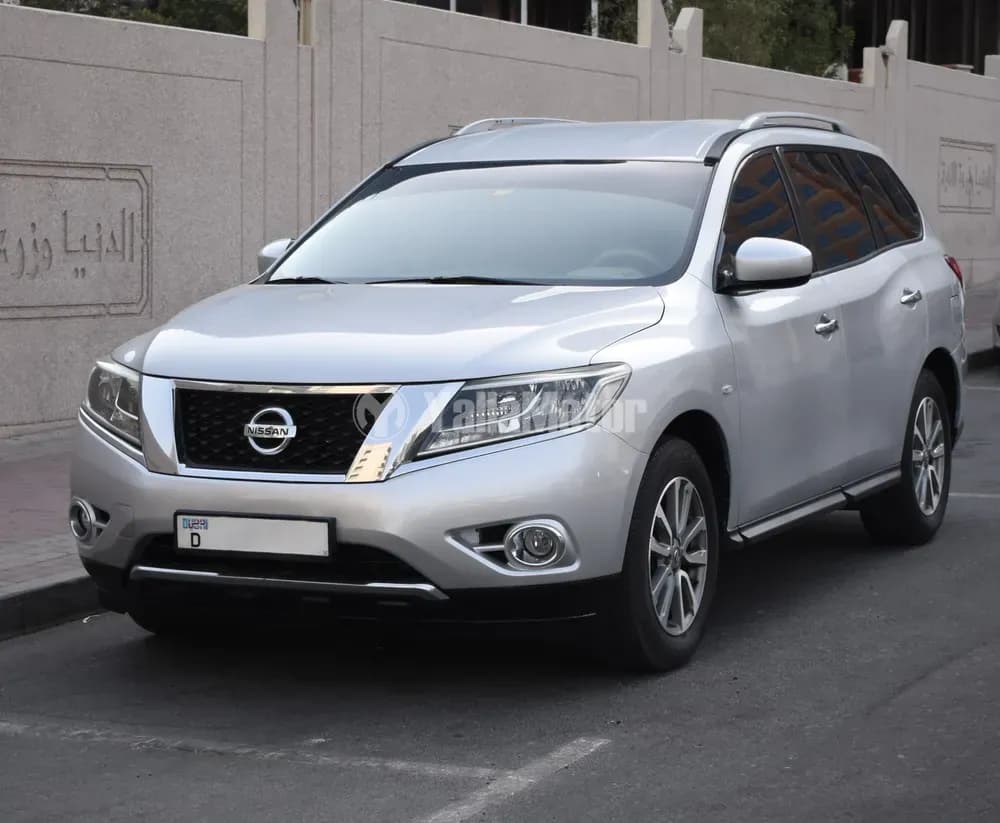 Used Nissan Pathfinder 3.5L S 4WD 2015
