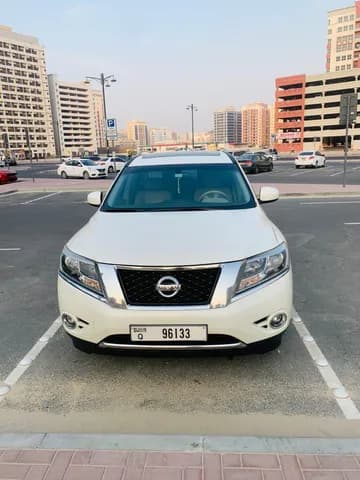 Used Nissan Pathfinder 3.5L SV 4WD 2015 Used Nissan Pathfinder 3.5L SV 4WD 2015 used_cars.forSale