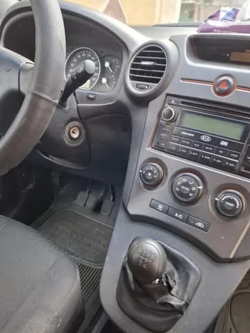 Used Kia Carens 2011 Used Kia Carens 2011 for sale