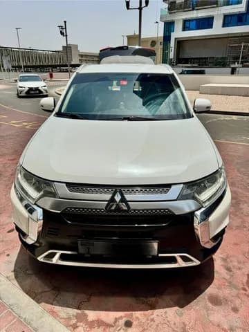 Used Mitsubishi Outlander 2.4L GLX Mid Option 2019 Used Mitsubishi Outlander 2.4L GLX Mid Option 2019 for sale