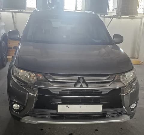 Used Mitsubishi Outlander 3.0L GLS (7-Seater) 2016 Used Mitsubishi Outlander 3.0L GLS (7-Seater) 2016 for sale