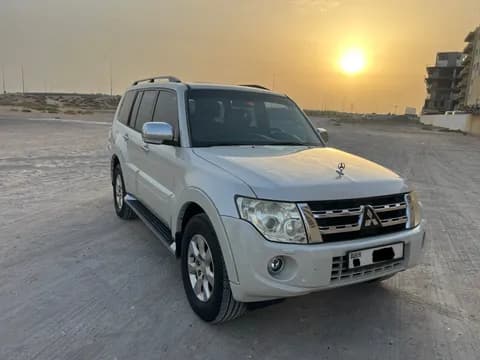 Used Mitsubishi Pajero 3.8L GLS 5 Door high 2014 Used Mitsubishi Pajero 3.8L GLS 5 Door high 2014 used_cars.forSale