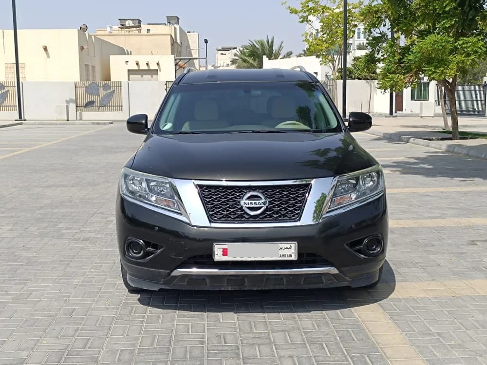Used Nissan Pathfinder 3.5L S 2WD 2015