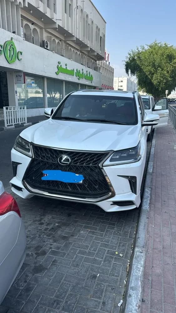 Used Lexus LX 570 5 door 5.7L 2020