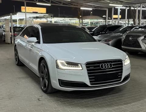 أودي أي8 أل 4.2L 372 HP 2016 مستعملة أودي أي8 أل 4.2L 372 HP 2016 مستعملة used_cars.forSale