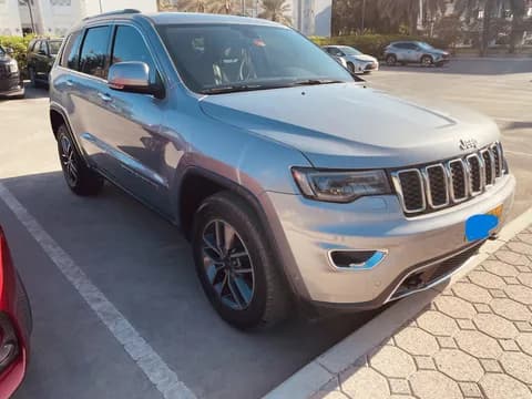 جيب جراند شيروكي لمتيد 2019 مستعملة جيب جراند شيروكي لمتيد 2019 مستعملة used_cars.forSale