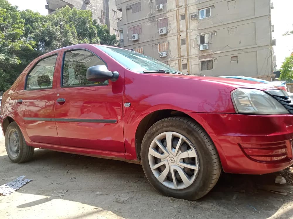 مستعملة رينو لوجان 4 Door 1.6L Manual 2014