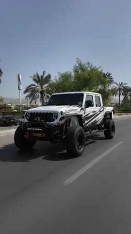جيب gladiator 3-6l-sport-4x4 2020 مستعملة جيب gladiator 3-6l-sport-4x4 2020 مستعملة للبيع