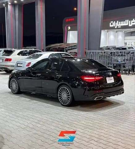 مرسيدس بنز الفئة سي C 300 2025 مستعملة مرسيدس بنز الفئة سي C 300 2025 مستعملة للبيع