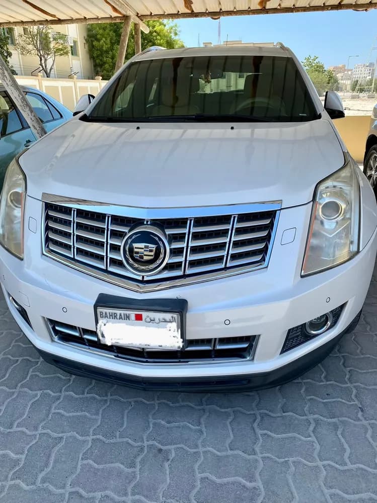 كاديلاك أس آر اكس 3.6L (5 Seater) 2014 مستعملة