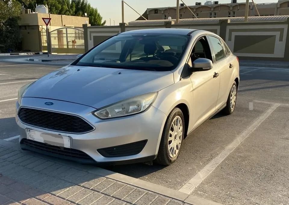 فورد فوكس 1.6L أمبيانت (سيدان) 2015 مستعملة