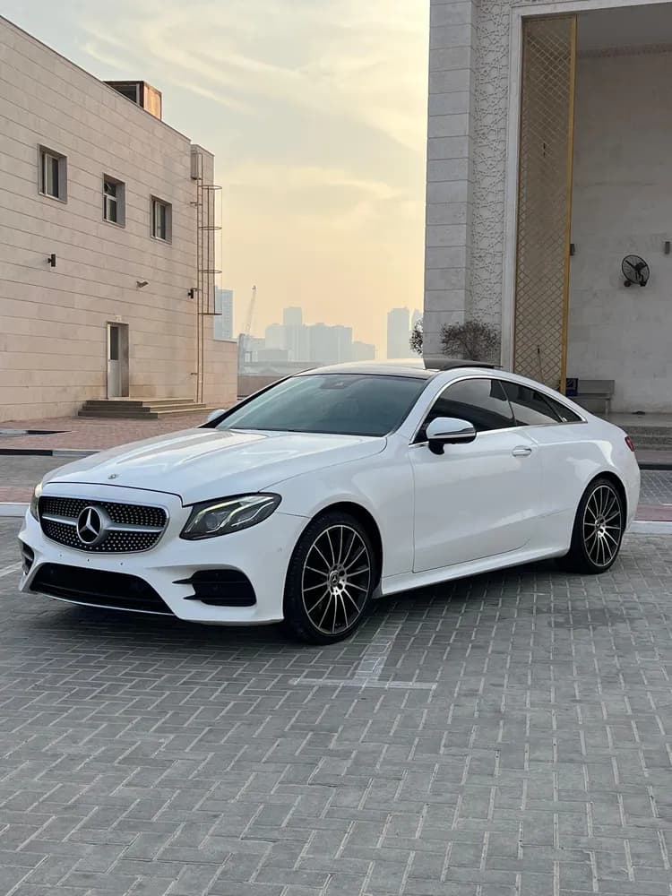 مرسيدس بنز الفئة -إي E 200 AMG 2017 مستعملة