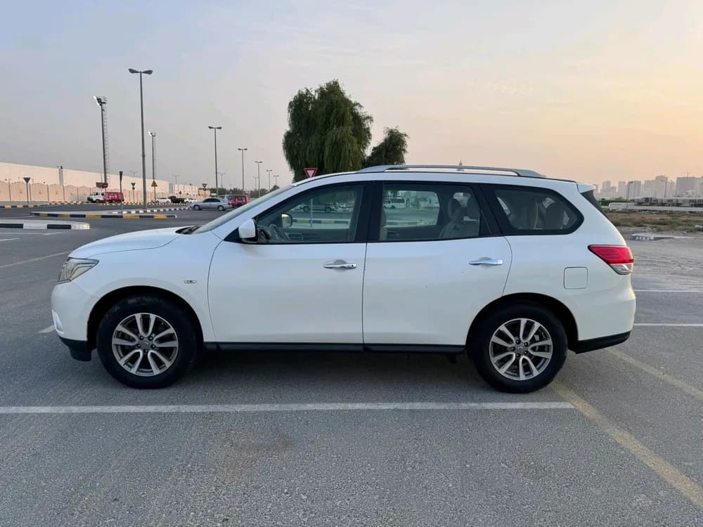 Used Nissan Pathfinder 3.5L SL 4WD 2016