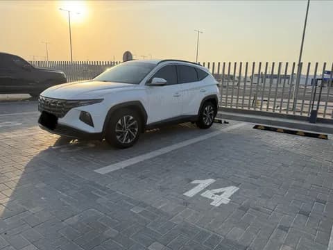 هيونداي توسان 2.0L AWD 2023 مستعملة هيونداي توسان 2.0L AWD 2023 مستعملة للبيع