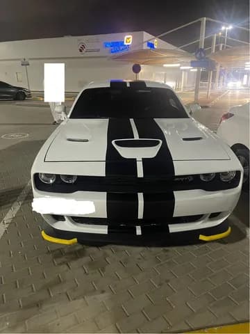 دودج تشالنجر Hellcat 2017 مستعملة دودج تشالنجر Hellcat 2017 مستعملة للبيع