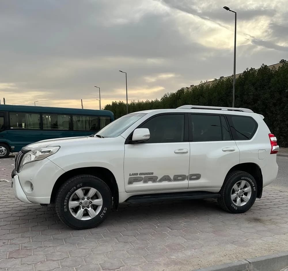 Used Toyota Land Cruiser Prado TXL 2014 Used Toyota Land Cruiser Prado TXL 2014 used_cars.forSale