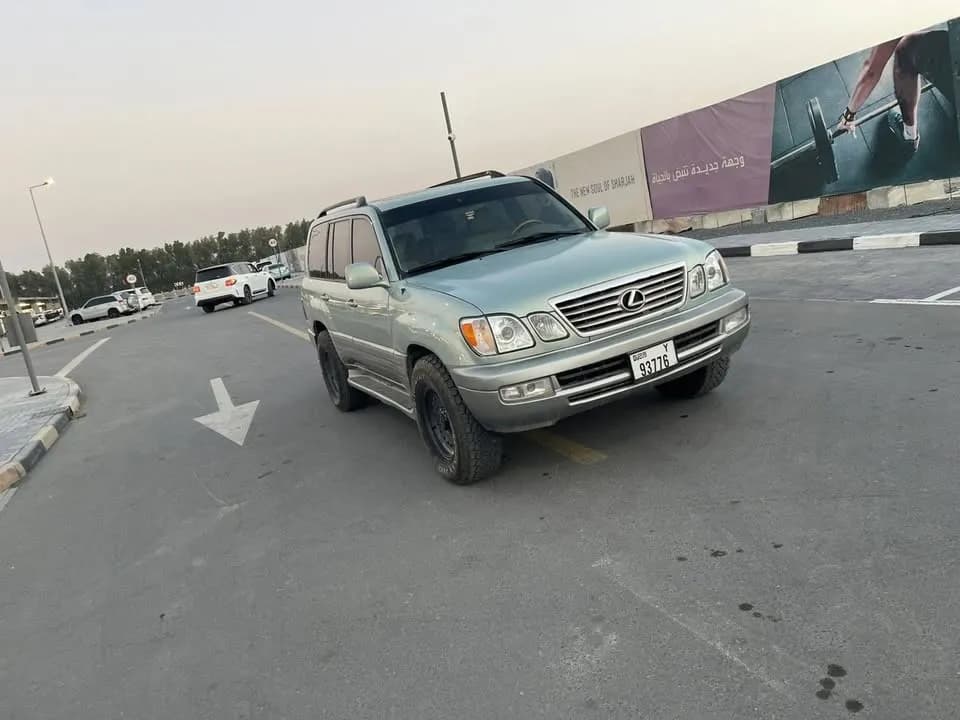 Used Lexus LX 2005