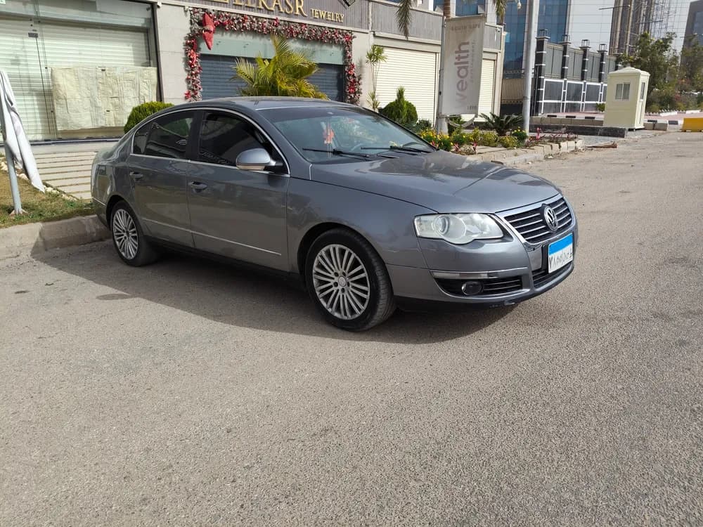 Used Volkswagen Passat 2.5L R-Line 2008