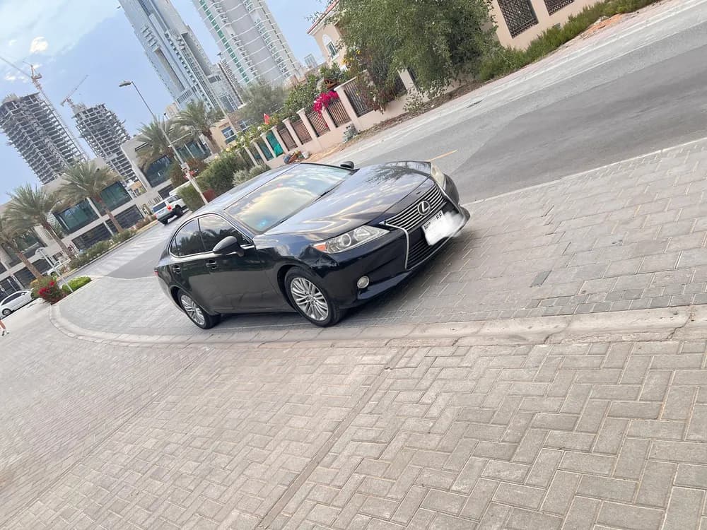 لكزس إي أس 350 4 door 3.5L 2013 مستعملة