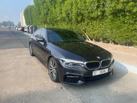 بي إم دبليو الفئة الخامسة - سيدان 530i 2017 مستعملة بي إم دبليو الفئة الخامسة - سيدان 530i 2017 مستعملة للبيع