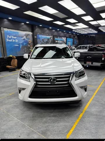 لكزس جي اكس 460 4 door 4.6L 2014 مستعملة لكزس جي اكس 460 4 door 4.6L 2014 مستعملة للبيع