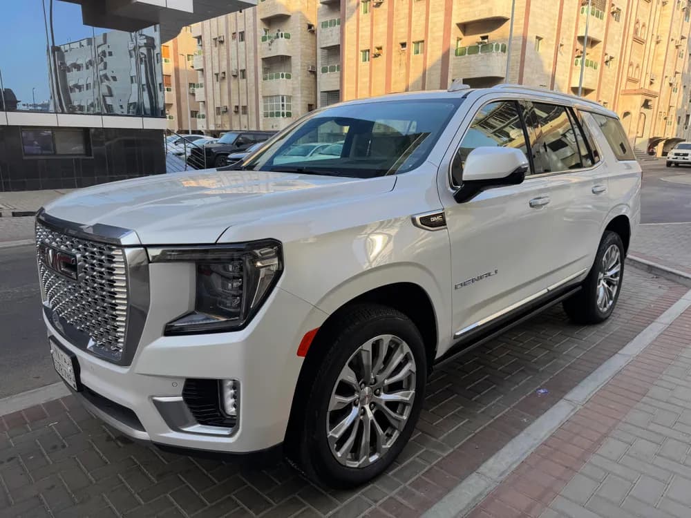 Used GMC Yukon 6.2L Denali 2024