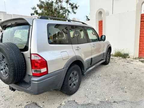 ميتسوبيشي باجيرو GLS V6 2006 مستعملة ميتسوبيشي باجيرو GLS V6 2006 مستعملة used_cars.forSale