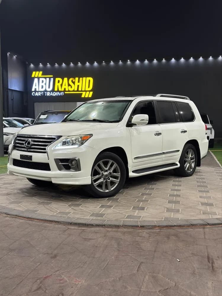 Used Lexus LX 570 5 door 5.7L 2013