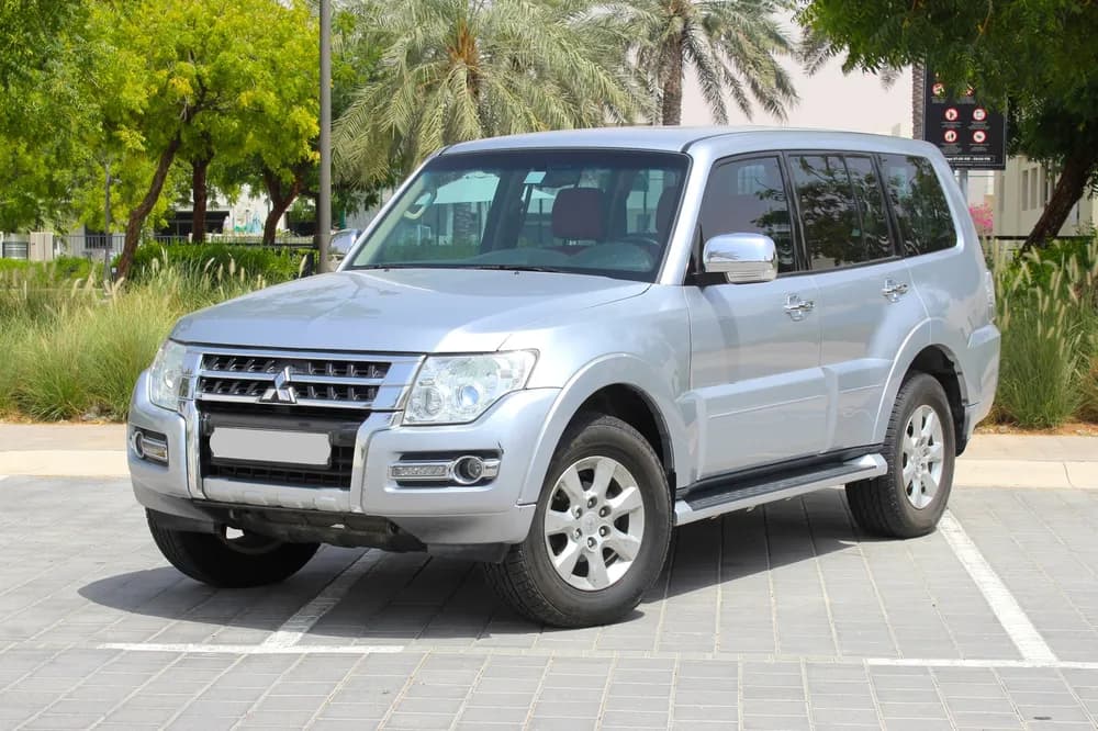 ميتسوبيشي باجيرو 3.5L 5 Door 2016 مستعملة ميتسوبيشي باجيرو 3.5L 5 Door 2016 مستعملة used_cars.forSale