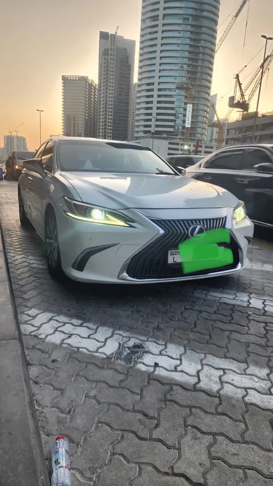 Used Lexus ES 300 Hybrid 2023